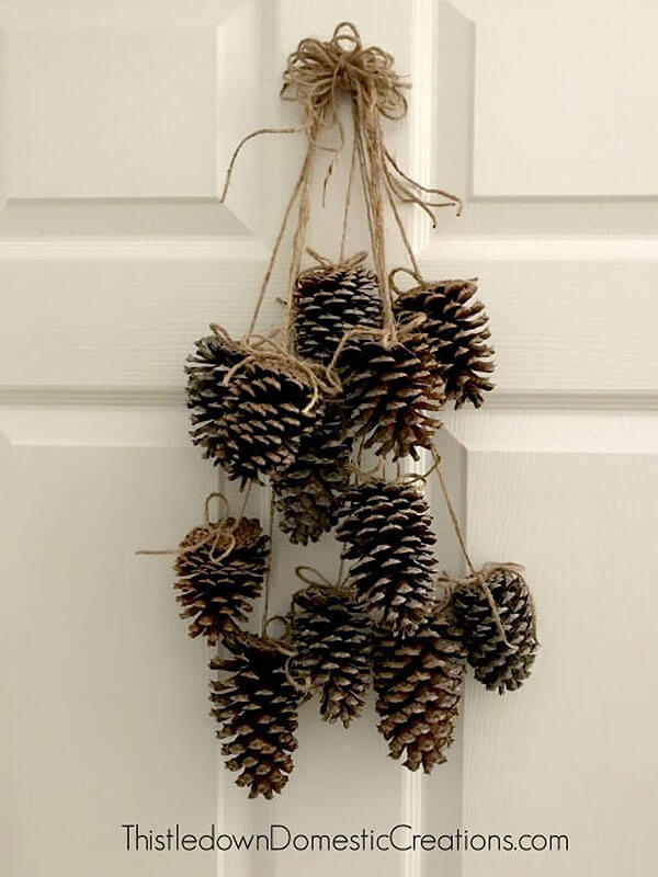 Amazingly Easy DIY Pinecone Door Decor