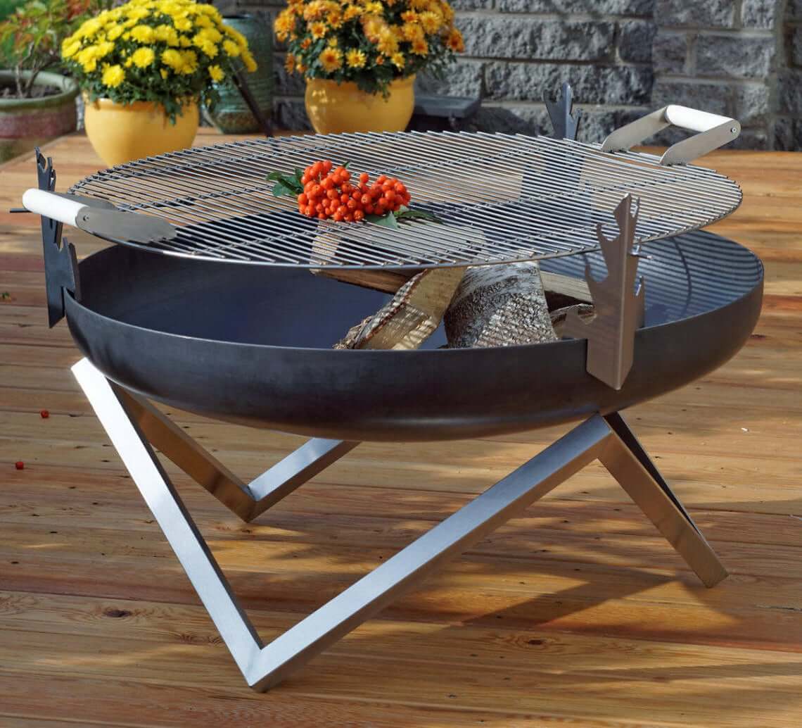 Striking Yanartaş Fire Pit and Grill