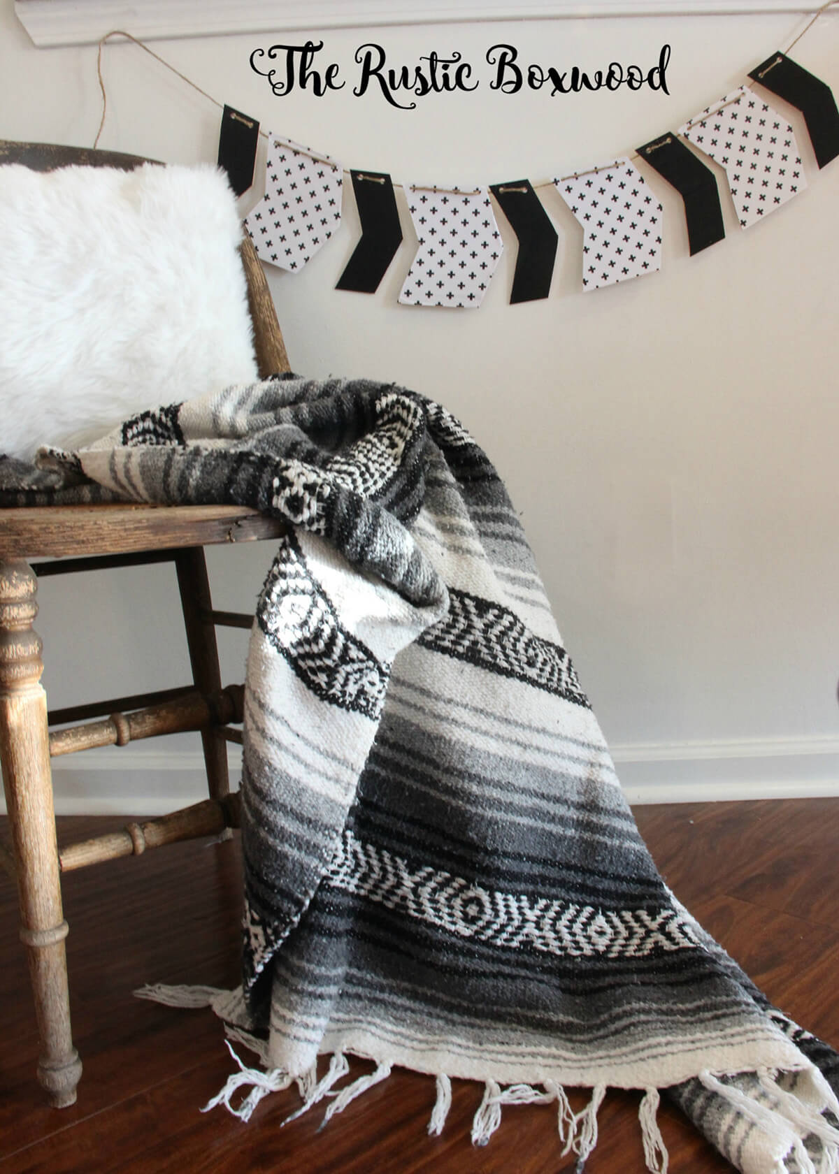 Cute Black and White Chevron Garland