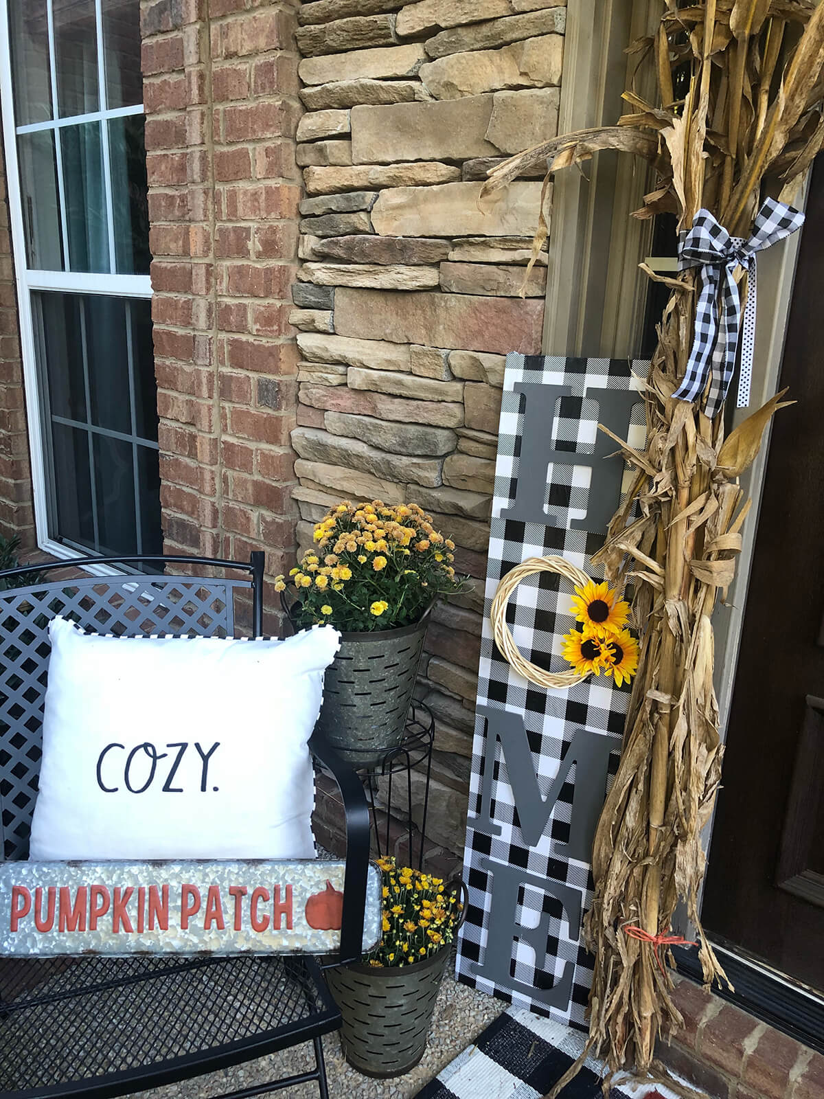 Adorable Check Porch Board for Home