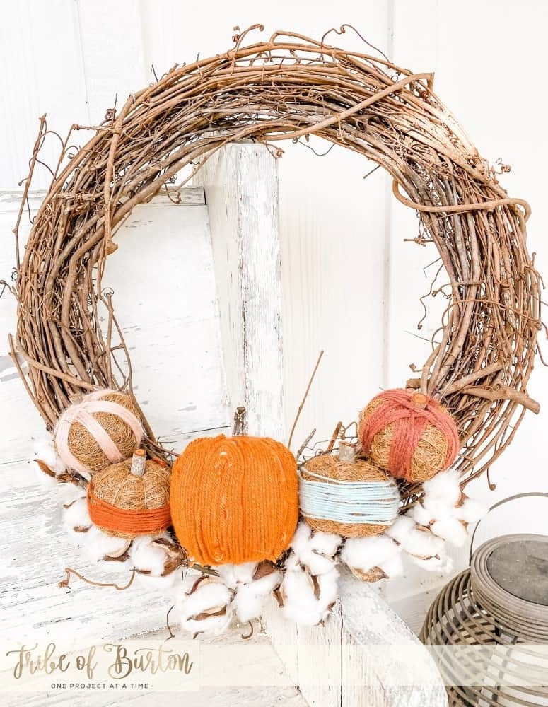 Wooded Pumpkin Wreath on a Cotton Bed