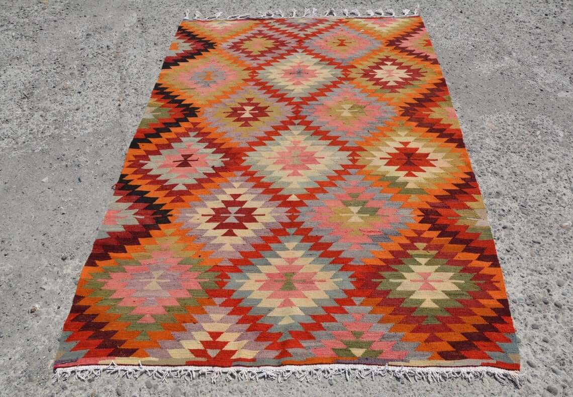 Geometric Diamond Vintage Area Rug