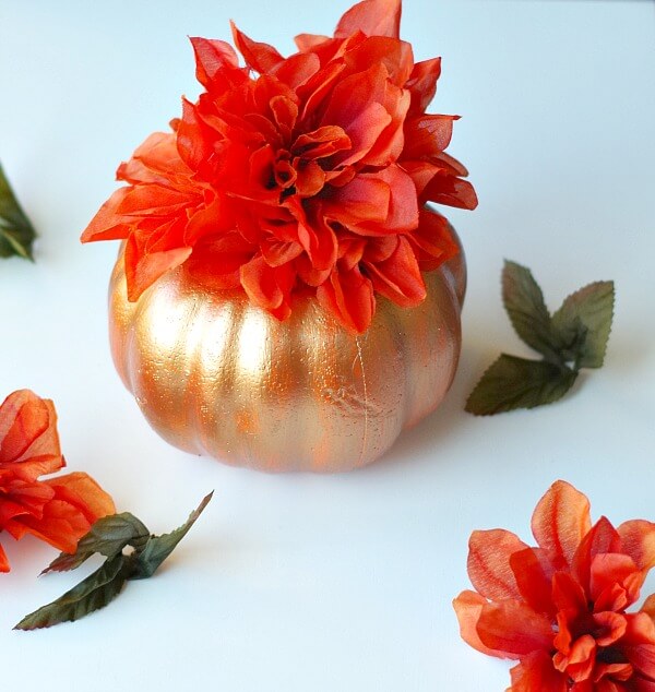 Small Golden Pumpkin and Flower Design