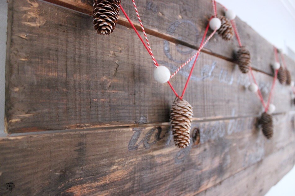 Simple Frosted Tip Pinecone Christmas Garland