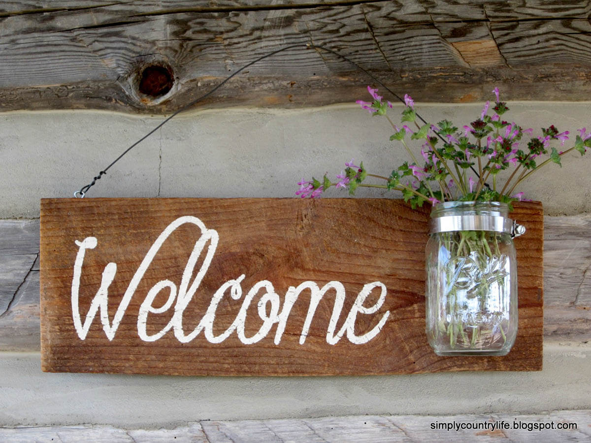 Mason Jar Vase and Welcome Wood Sign