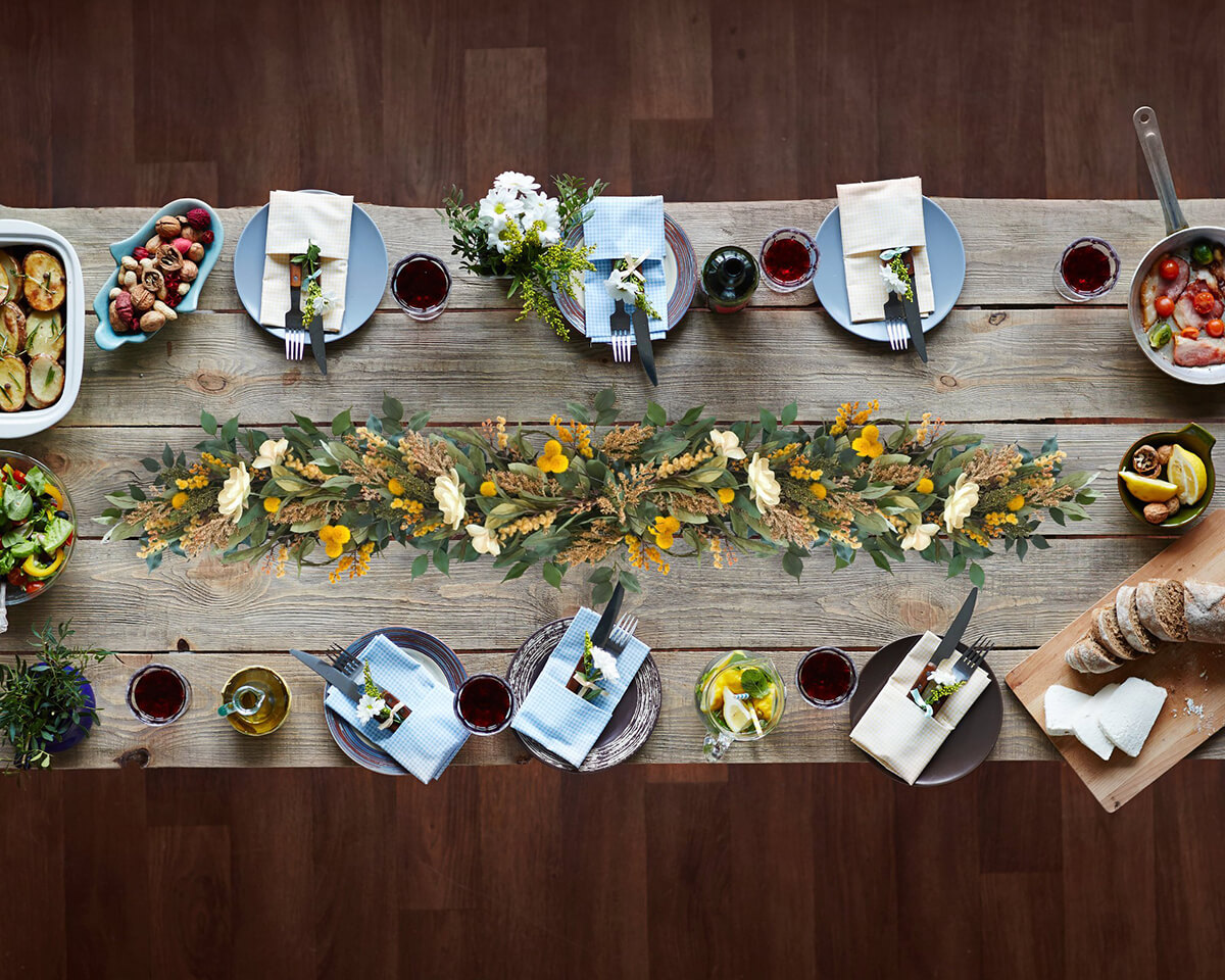 Fun Spring Flora Table Runner