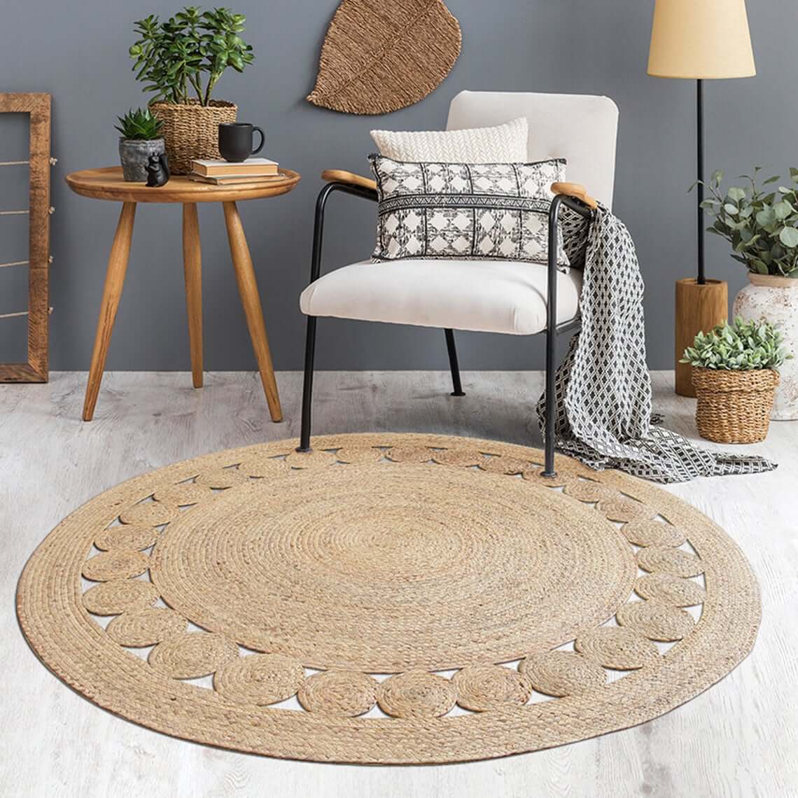 Stunning Round Seagrass Decorative Area Rug