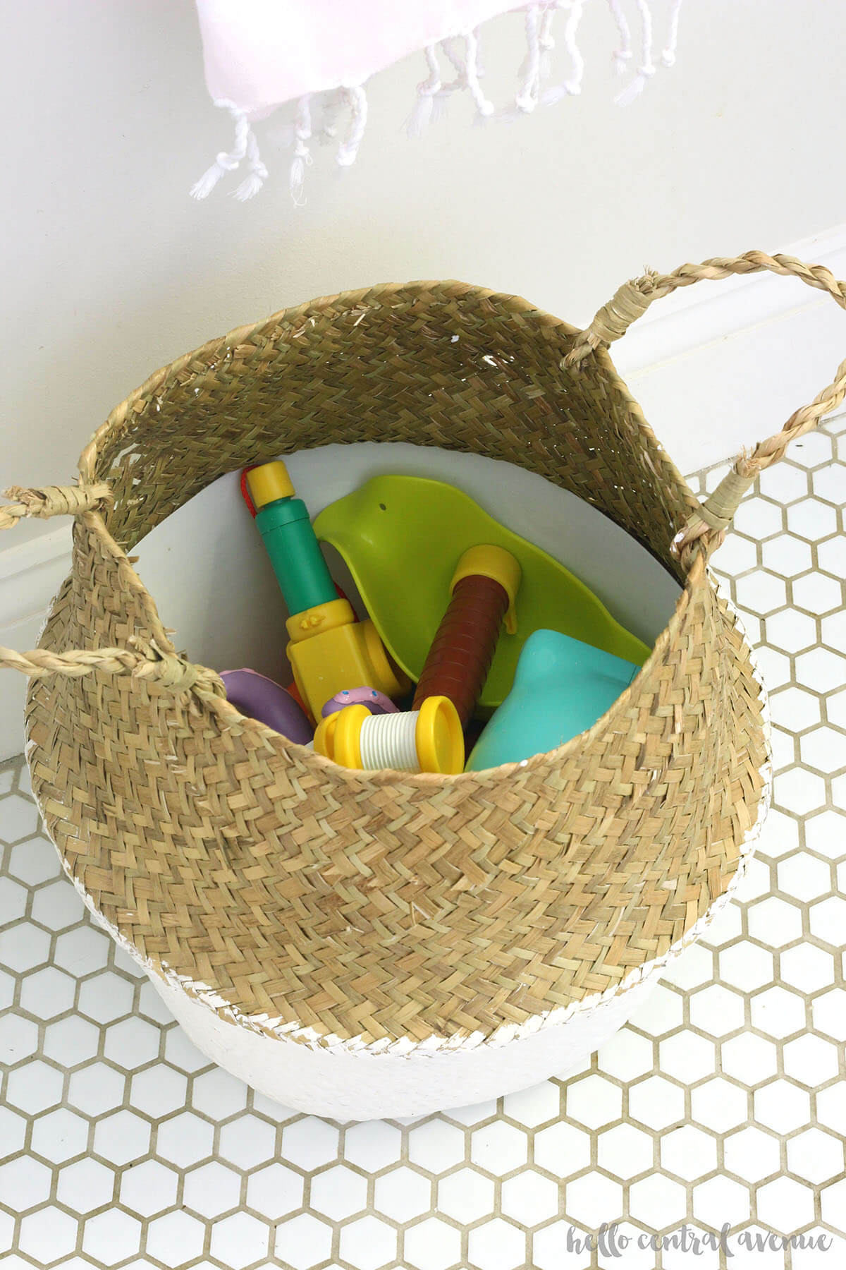 Two-Tone White and Natural Belly Basket