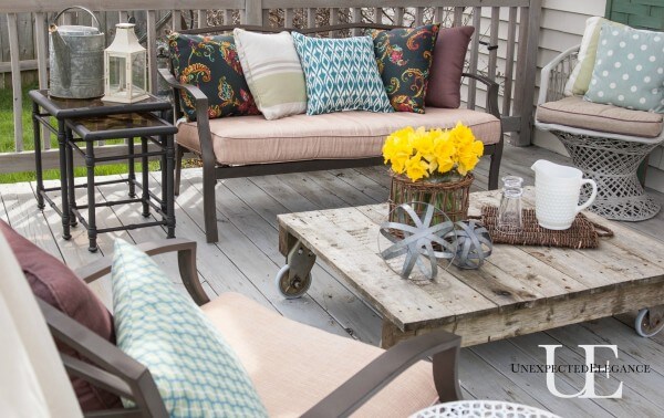 Low-Profile Rolling Pallet Coffee Table