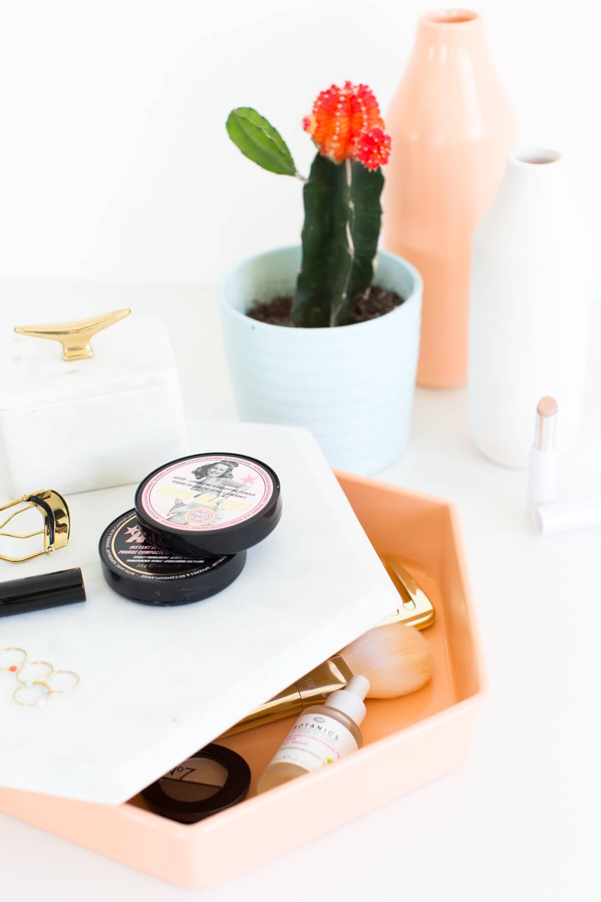 Charming and Cute Hexagon Cosmetic Tray