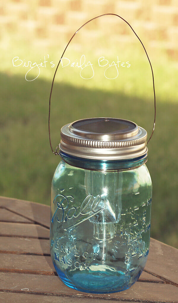 Mason Jar Solar Light Lantern