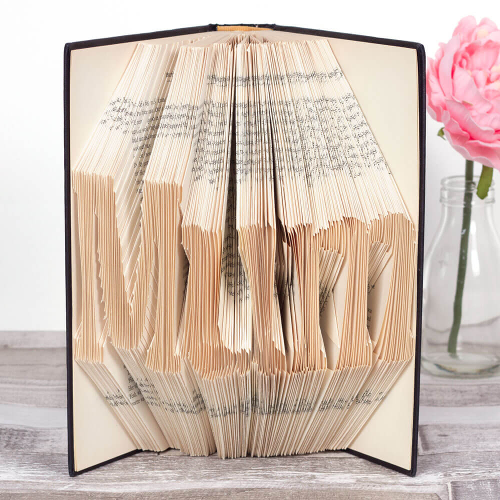 Beautiful Folded Pages Book Décor