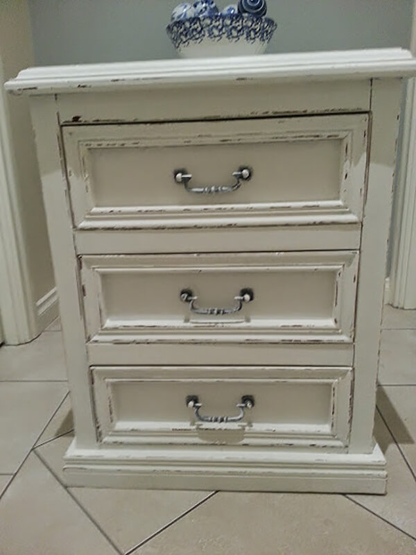 Antique White Shabby Chic Dresser DIY