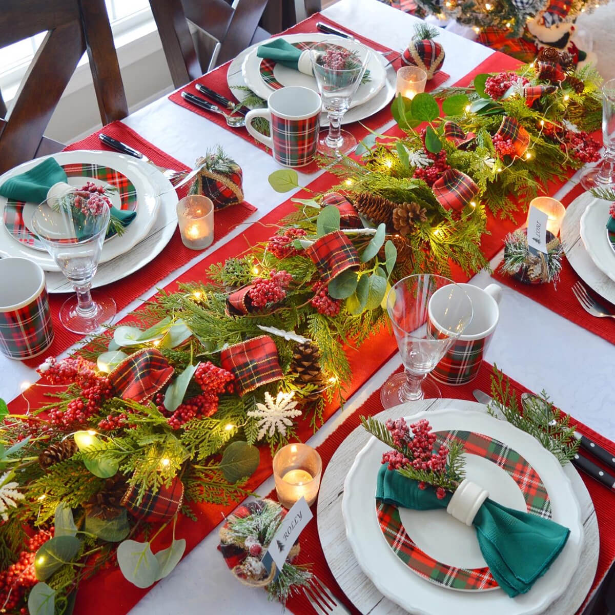 Cozy Christmas Red and Green Plaid Garland