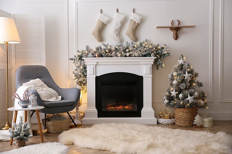 Christmas mantel decor