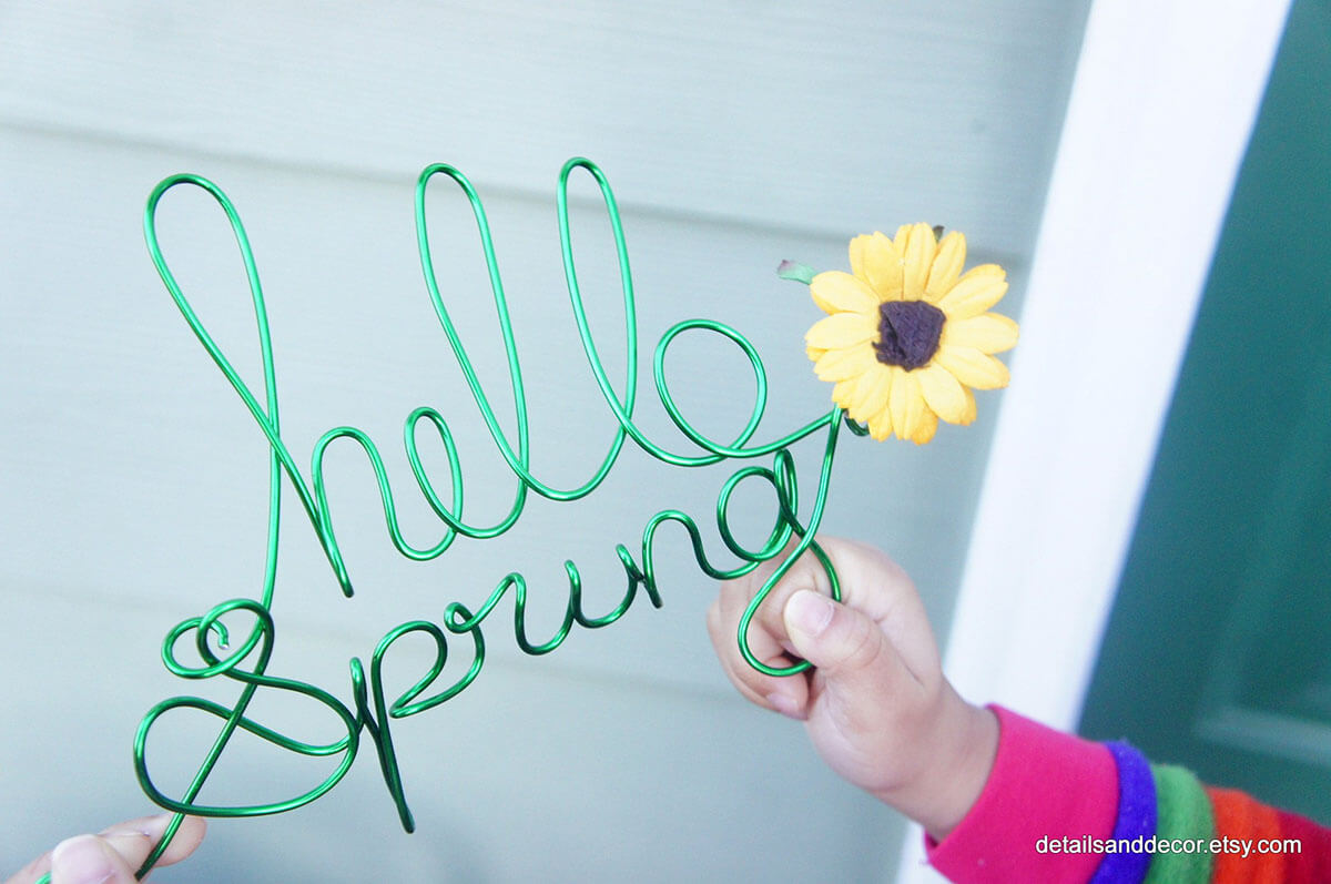 Bright Green Hello Spring Twist