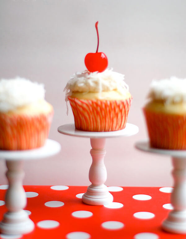 Marvelous DIY Miniature Cupcake Stand