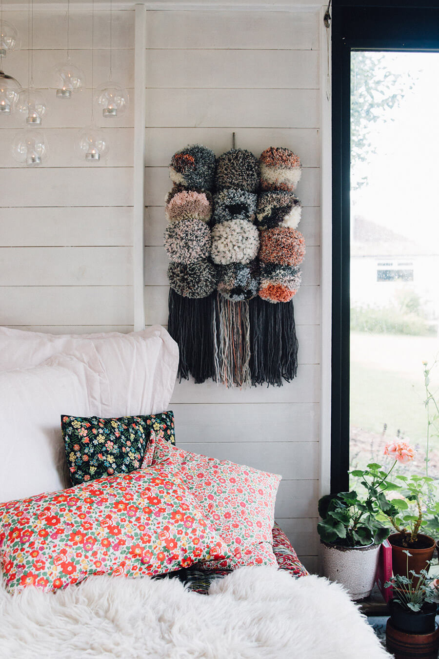 Artistic Giant Pom Pom Yarn Wall Hanging