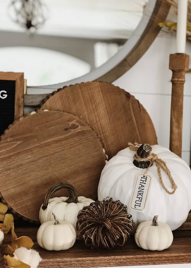 Unique Circular Wooden Backdrop Decor