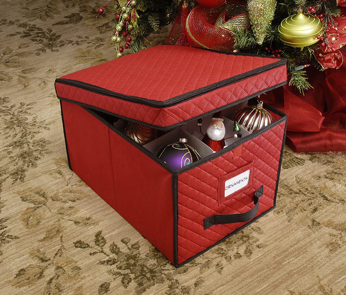 Quilted Ornament Container with Cardboard Dividers