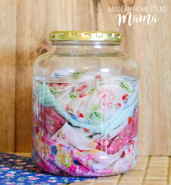 DIY Reusable Dryer Sheet Storage