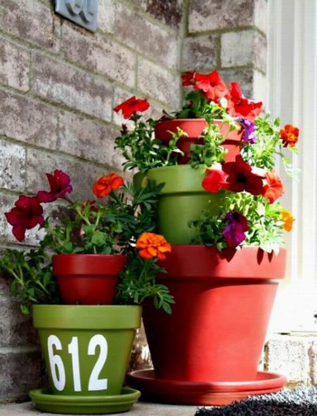 Terra Cotta Tiered Planter Design