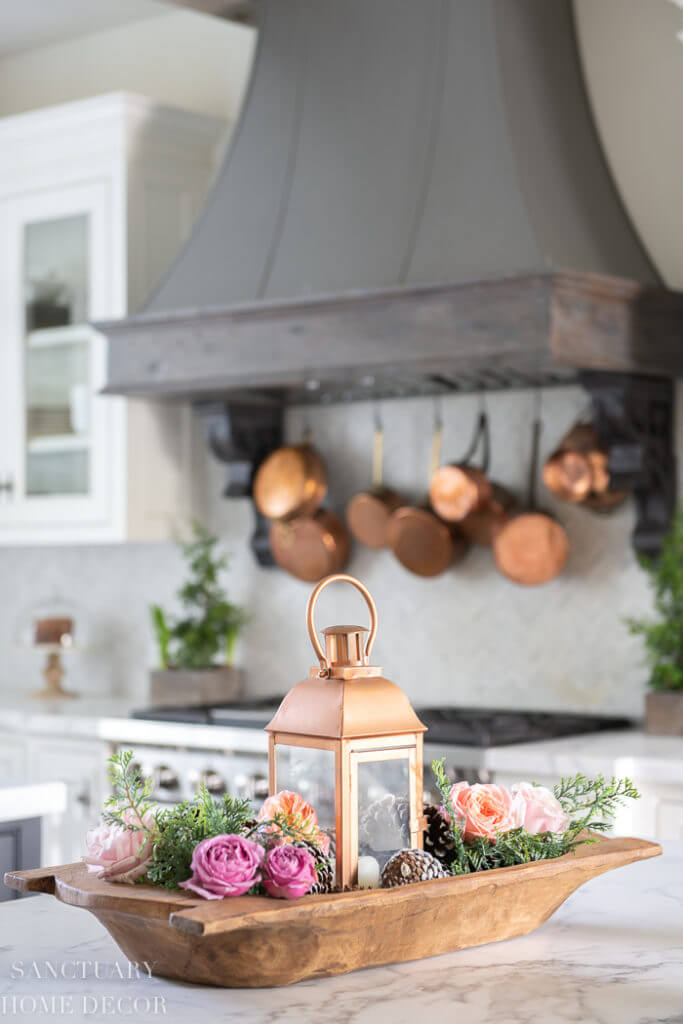 Floral Themed Wooden Bowl Set Up